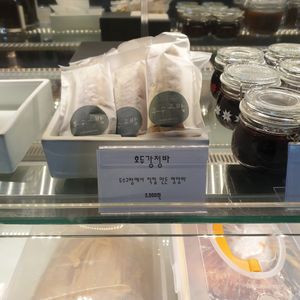 take awaya at Dusu Gobang 두수고방  in Suwon