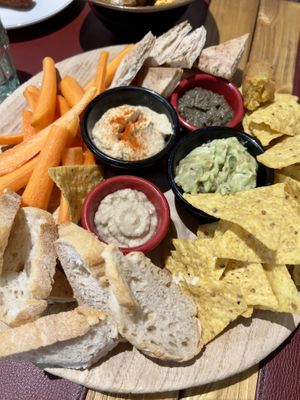 Cuatro elementos   at Green&Burger - Biocenter in Barcelona