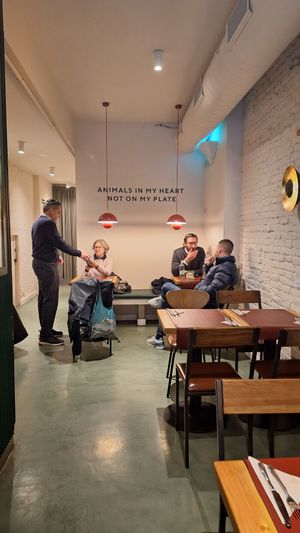 Un lugar muy agradable 👌🏻👌🏻👌🏻 at Green&Burger - Biocenter in Barcelona