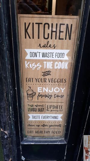 Facade at La Cantine de Sam in Paris