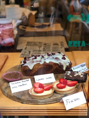 HEALTHY DESSERT at La Cantine de Sam in Paris