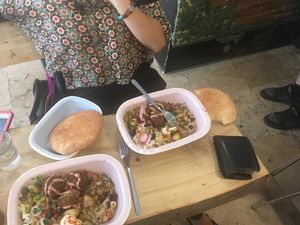 Vitality menu and pita at La Cantine de Sam in Paris