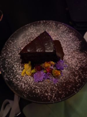 chocolate cake at Neon Tiger in Charleston