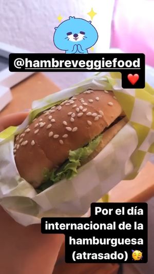Hamburguesa sencilla de soya  at Hambre Veggie Food in Mexico City