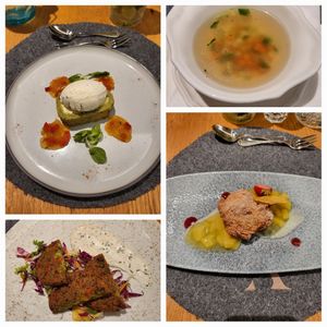 Veganes 5 Gänge Menü: Gemüsesuppe, Gemüse Roulade, Gemüsepuffer at Alpendorf Aktivhotel in St Johann Im Pongau