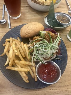 Mexican cauliflower burger   at The Park by Years in Kowloon