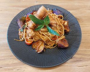 Spicy Thai Fried Shrimp Tom Yum Spaghetti 泰式炸蝦秘製冬蔭意大利粉 at The Park by Years in Kowloon