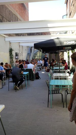 Outside at Café Lulu - Kanal in Brussels