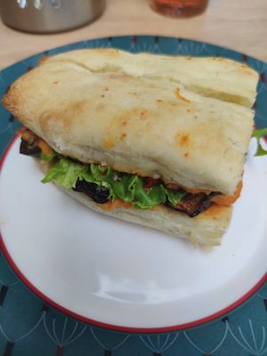 Lobiani sandwich at Freeduchio in Batumi