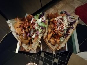 Fiöner at Vamos Veganos in Berlin