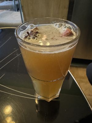 Hot apple drink  at Vamos Veganos in Berlin