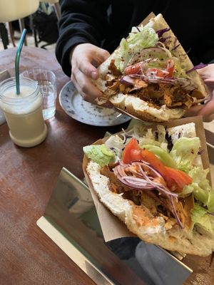 Veganer Döner  at Vamos Veganos in Berlin