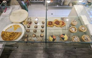 Cakes on display at Paradis Patisserie in Bogota