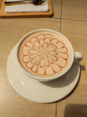 Chocolate caliente con leche de almendras at Paradis Patisserie in Bogota