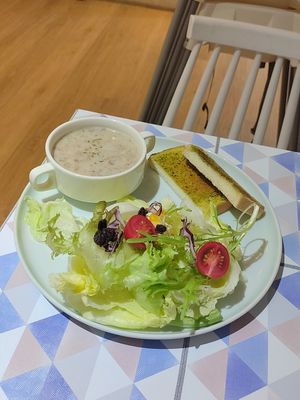 套餐沙拉 at De l'espoir 手在餐桌 in New Taipei City