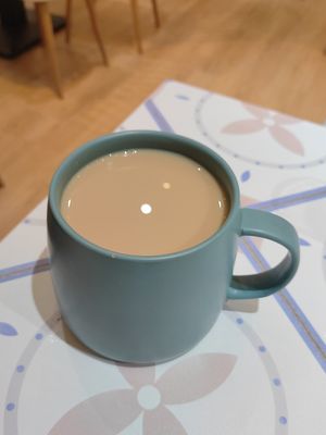 溫豆漿紅茶 at De l'espoir 手在餐桌 in New Taipei City