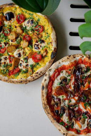 Mango mint x Pablo with VEGAN BACON!!! at Commune Cafe in Tallinn