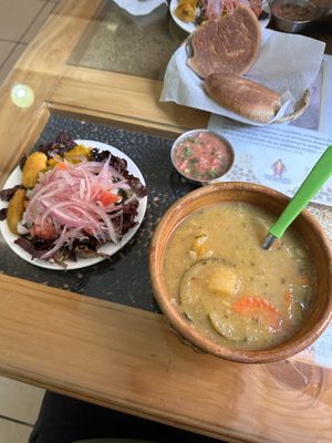 Soup and entree  at Namas Te in La Paz