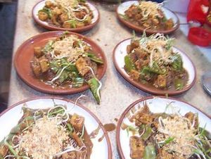 tofu in brown sauce at Namas Te in La Paz