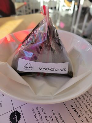 Miso-Czosnek Onigiri at Vegan Ramen Shop - Jana Pawla in Warsaw