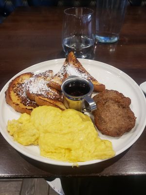 Vegan French Toast at Nest Kitchen & Taphouse in Newport News