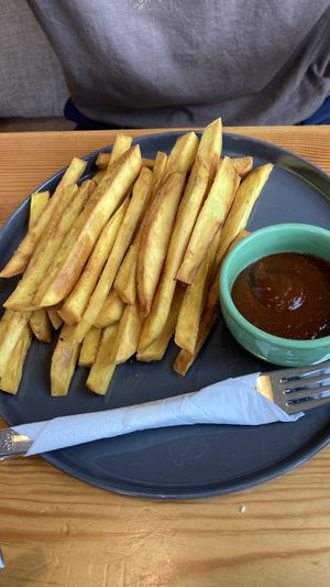 Huge portion of sweet potato fries  at iVegan Supershop Westlake Hanoi - Healthy Plant Based Cafe in Hanoi