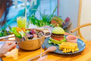Tokyo Bowl is huge with Ohana Pinapple Burger. Its make me so full at iVegan Supershop Westlake Hanoi - Healthy Plant Based Cafe in Hanoi