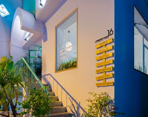 Its look like a cafe  at iVegan Supershop Westlake Hanoi - Healthy Plant Based Cafe in Hanoi