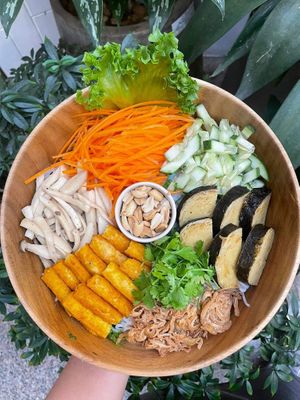 saigon bowl at iVegan Supershop Westlake Hanoi - Healthy Plant Based Cafe in Hanoi