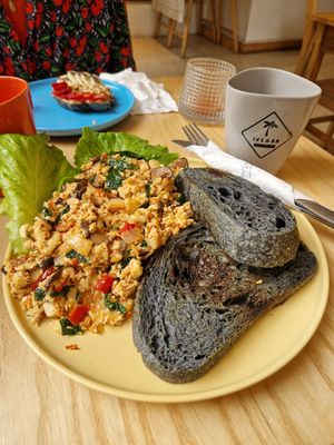 Scarmbled tofu with sourdough bread at iVegan Supershop Westlake Hanoi - Healthy Plant Based Cafe in Hanoi
