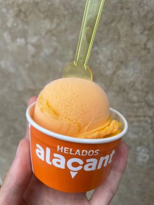  at Heladería Los dos Hermanos in Gijon