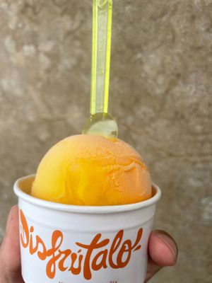  at Heladería Los dos Hermanos in Gijon