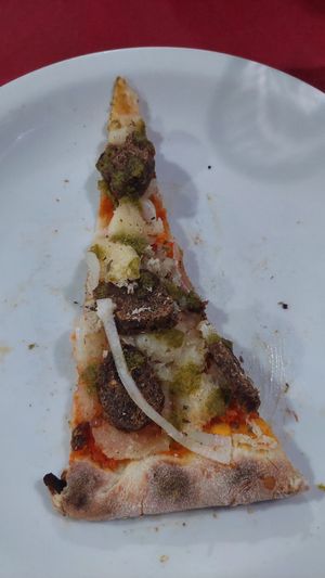 Calabresa vegana at Pizzaria Capitão Farinha in Joao Pessoa