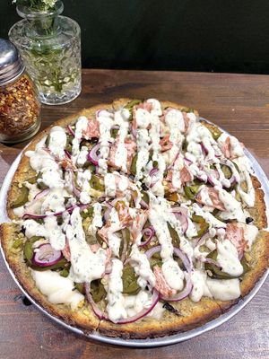 Jalapeño popper pizza on GF thin crust   at Pizza Verde in Fort Worth