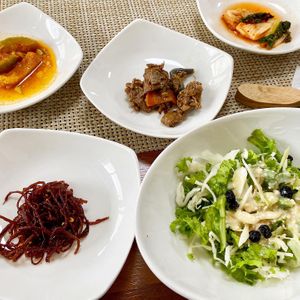 Salad and sides!  The dish in the center I believe is one of those canned fake meats they sell in the small grocery section of the restaurant.  I liked it!  at Soban Vegan 소반 비건식당 in Busan