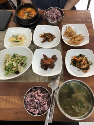 Today’s soup+soft tofu stew set at Soban Vegan 소반 비건식당 in Busan