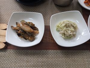 Sautéed aubergines and seasoned cabbage at Soban Vegan 소반 비건식당 in Busan