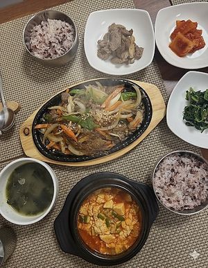 Japchae bulgogi with side dish   at Soban Vegan 소반 비건식당 in Busan