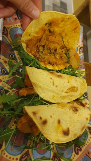 Tacos veganos de chorizo vegetal con heura  #Veganuary at La Tomasa de Jorge Juan in Madrid