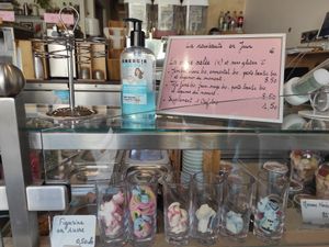 VEGAN at Jolly Chocolat in Bordeaux