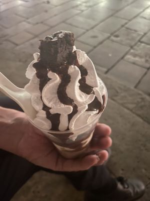 Ice cream brownie  at Jolly Chocolat in Bordeaux