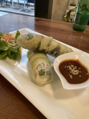 summer rolls w avo & peanut hoisin sauce 🌟 at Vevi in Vienna