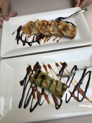 Fried banana and fried ice cream at Vevi in Vienna