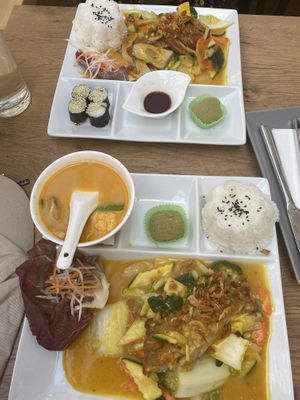 Lunch plate with starter, main and dessert   at Vevi in Vienna