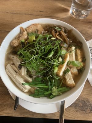 Pho😡 at Vevi in Vienna