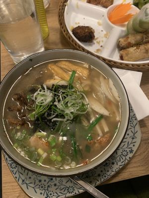 Bun thang groß  at Vevi in Vienna