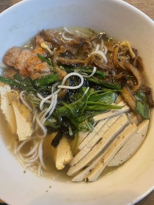 V32  at Vevi in Vienna