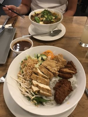 Pho Tron and Pho Rau    at Vevi in Vienna