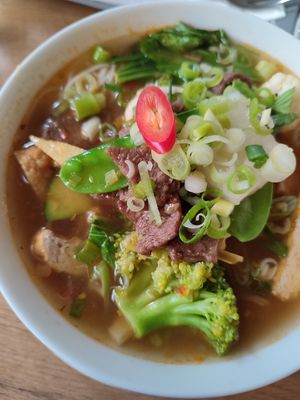 Sweet and sour soup with bun rice noodles at Vevi in Vienna