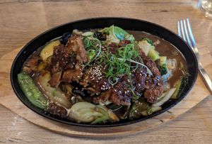 Friedenspfanne at Vevi in Vienna